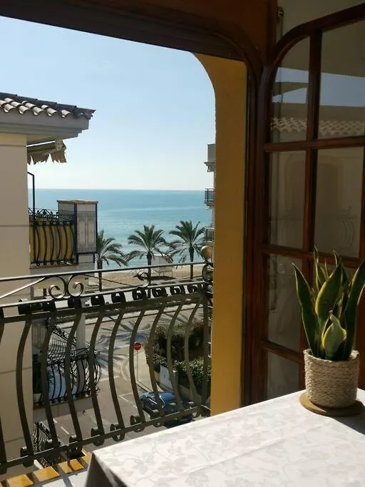Cal Salmare Seafront Apartment With Rooftop Terrace And Pool Calafell 0*,  Spain